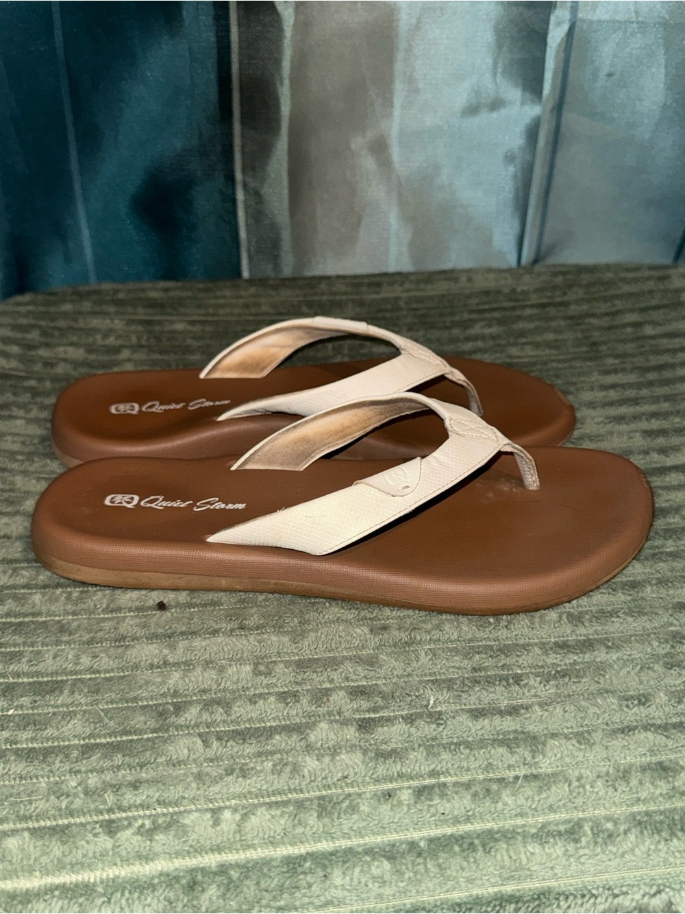 Quiet Grace Women's Tan Flip-Flop Sandals